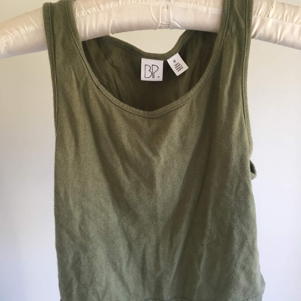 Crop top